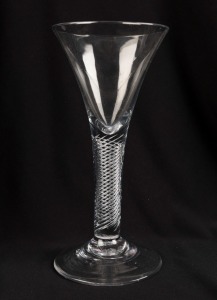 An antique Georgian wine glass with air twist stem, 18th/19th century, 17cm high