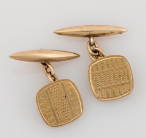 A pair of antique 9ct yellow gold cufflinks with engine turned engraved decoration, made in Birmingham, 1930, ​​​​​​​4.7 grams