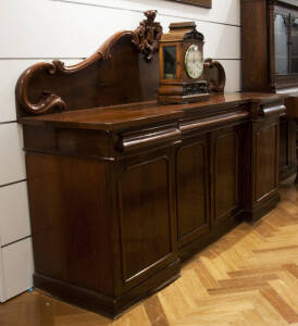 SIDEBOARD: Victorian flame mahogany 4 door sideboard. Height 152cm, width 214cm, depth 61cm