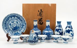 Assorted Chinese and Japanese vases, sake ware and dish, 11 pieces