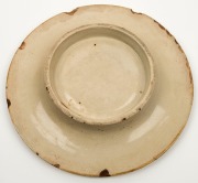 BENDIGO POTTERY cheese dish and cover with grape leaf motif, 19th century, 21cm high, 25cm diameter - 4