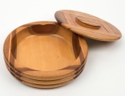 SOUVENIR OF NEW ZEALAND TIMBERS&nbsp;lidded parquetry bowl, 20th century, bearing two paper labels with timber descriptions, 20cm diameter - 2