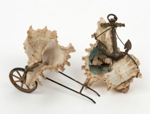 "SOUVENIR OF WESTERN AUSTRALIA" shell ornaments with hand-painted finish, 19th/20th century, (2 items), ​​​​​​​anchor example 10cm high