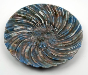 REGAL MASHMAN pottery plate with mottled glaze, 31.5cm wide