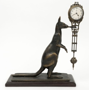 MYSTERY "Kangaroo" swinging clock, 20th century, 29cm high