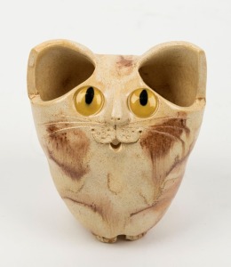 SCHAER pottery cat vase, impressed "Shaer, Australia", ​​​​​​​9.5cm high