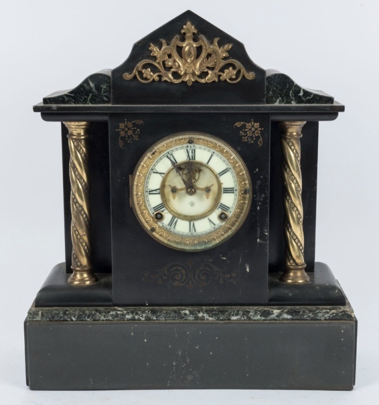 ANSONIA antique American mantle clock in black slate and marble case, eight day time and gong striking movement with open escapement and Roman numerals, 19th century, 40cm high