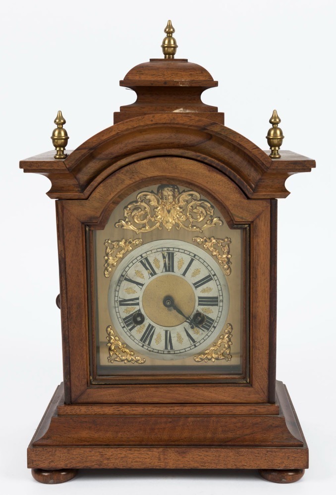 JUNGHANS antique German walnut case mantle clock eight day time