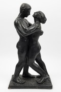 Bronze statue of an embracing couple, 20th century, signed "Galleria R. Romanoffi.....", ​​​​​​​47cm high - 3