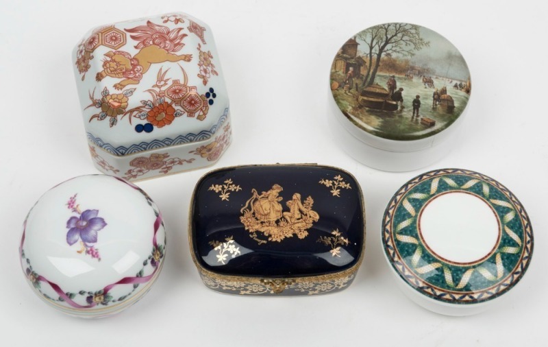 Five assorted porcelain boxes, including Villeroy & Boch, Limoges and Richard Ginori, 20th century, the Limoges example 9cm wide