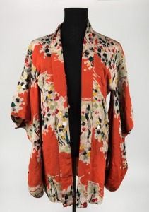 A Japanese silk kimono, 20th century