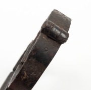  "Plug 8"convict handcuffs with original plug and fluted key, 19th century, ​​​​​​​13.5cm wide - 2