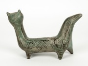 McLAREN "Smiling Cat" pottery statue. incised "McLaren", 16cm high, 25cm long. - 2