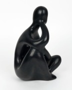 ELLIS "Thinker" black glazed pottery statue, 25cm high. - 2