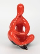 ELLIS "Thinker" orange glazed pottery statue, 22cm high. - 2