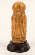 A Chinese carved mammoth ivory statue of a Sage with a peach and staff, in the Ming style, ​​​​​​​11cm high - 2