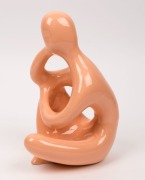ELLIS "Thinker" peach glazed pottery statue, 25cm high. - 3