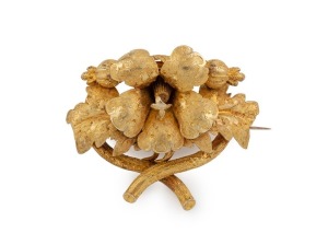 WENDT antique Colonial 18ct gold brooch, housed in original Wendt box, 19th century, 4.5cm wide, 15 grams