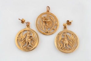 A pair of yellow gold kangaroo earrings, together with a koala pendant, the pendant 2.2cm diameter, 11.6 grams total