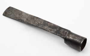 An unusual antique flensing blade, maker's stamp "Morris. Devon", 19th century, 26cm long