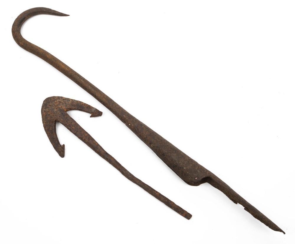 An antique ship's gaff hook, together with an antique harpoon tip, 19th  century, (2 items), 57cm