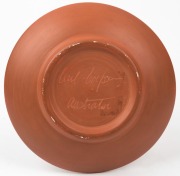 CARL COOPER pottery dish with sgraffito decoration, incised "Carl Cooper, Australia", ​​​​​​​15cm diameter - 2