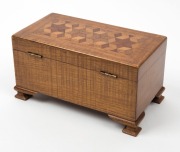 An antique Australian jewellery casket with tumbling box motif. Timbers include maple, ash, cedar and Queensland forest timbers, early 20th century, ​​​​​​​12cm high, 22cm wide, 12cm deep - 3