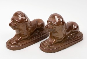 BENDIGO POTTERY pair of lion doorstops, 19th century, 15cm high, 23cm long