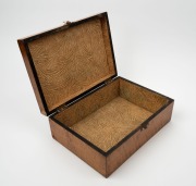 An antique Australian box, Queensland maple inlaid with Australian map in Queensland rainforest timbers, 19th/20th century, 10.5cm high, 28.5cm wide, 20.5cm deep - 3