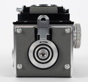 FRANKE & HEIDECKE: Rolleiflex T TLR camera [#T 2117736], circa 1958, with Tessar 75mm f3.5 lens [#1901551] and Synchro-Compur shutter. - 6