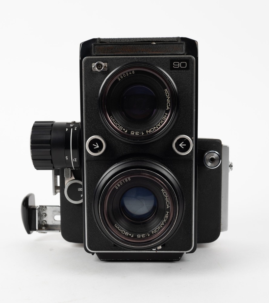 KONICA: Circa 1969 Koni Omegaflex M twin lens non-reflex camera