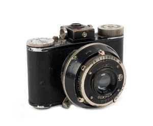 NAGEL: Pupille 127 film camera [#101 470], circa 1931, with Elmar 50mm f3.5 lens [#110475]. Known as the 'Rolloroy' in the United Kingdom.