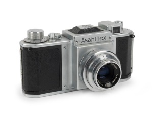 ASAHI KOGAKU: 1954 Asahiflex IIb SLR camera [#46300], with Takumar 50mm f3.5 lens [#54521]. The first SLR with an instant-return mirror. 