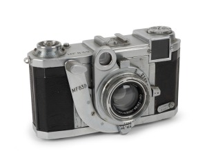 ZEISS IKON: Tenax II 580/27 rangefinder camera [#J.90159], circa 1938, with Sonnar 40mm f2 lens and chain strap.