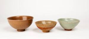 Three Longquan celadon bowls, Yuan Dynasty, 14th century, 19cm, 16.7cm and 16cm diameter