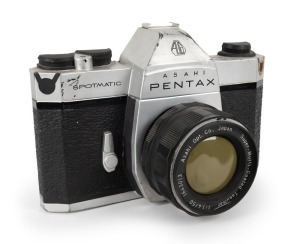 ASAHI KOGAKU: Oversized plastic Pentax Spotmatic SP II point of sale advertising display. (41cm x 28cm x 18cm)