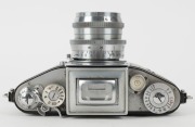 IHAGEE: Pre-war Kine Exakta I&nbsp;SLR camera [#608990], circa 1940, with Biotar&nbsp;58mm f2 lens [#2585067] and spirit level attachment. - 6