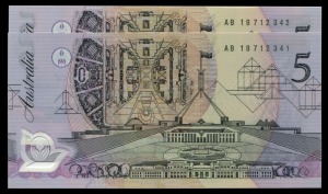FIVE DOLLARS, Fraser/Cole (1992) Last Prefix AB19712341/42 (R.214L) consecutive pair of notes. Uncirculated. (2).