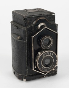 ZEISS IKON: Original Ikoflex 850/16 TLR camera, circa 1934, with Novar 80mm f6.3 lens. 