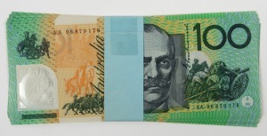 ONE HUNDRED DOLLARS, Fraser/Evans (1996) (R.616F) First Polymer & First Prefix AA9879170/179, consecutive run of banknotes, (10) Uncirculated.