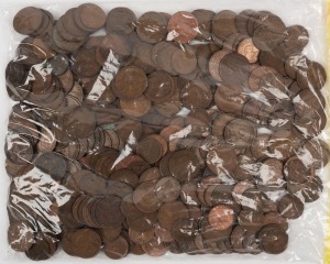 An accumulation of HALF PENNIES and PENNIES, (3.75kg).