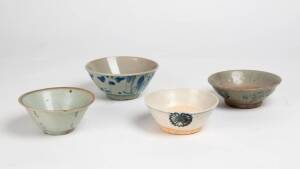 Four Chinese blue and white bowls, 19th century, largest 14cm diameter