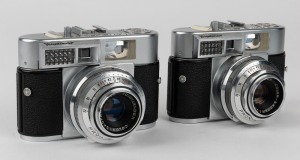 VOIGTLÄNDER: Two 1960 Vitomatic IIa rangefinder cameras with Color-Skopar 50mm f2.8 lenses [#4980128 & #5151744] and Prontor-SLK shutters. (2 cameras)