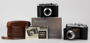 VOIGTLÄNDER: Two 1950 Perkeo I vertical-folding cameras - one with Vaskar 75mm f4.5 lens [#3180216] and Pronto shutter in maker's box with leather case, strap, and instruction booklet, the other with Vaskar 80mm f4.5 lens [#3443878] and Prontor-SV shutter