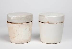 Two Chinese crackle glaze covered jars, 19th century, 12.5cm high