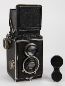 FRANKE & HEIDECKE: Circa 1930 Rolleiflex Original TLR camera [#23973] with Tessar 75mm f3.8 lens [#983466] and metal lens cap. Earlier version with non-hinged back.