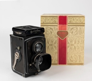 FRANKE & HEIDECKE: Circa 1931 Rolleiflex Original TLR camera [#235230] with Tessar 75mm f3.8 lens [#1387764] and metal lens hood, in maker's box. Later version with hinged back.