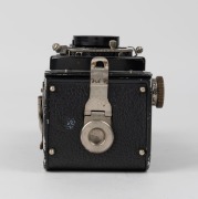 FRANKE & HEIDECKE: Rolleiflex 4x4 'Black Baby' TLR camera [#522997], circa 1936, with Tessar 60mm f2.8 lens [#1878477] and Compur-Rapid shutter. This example was the fourth-last to be produced. - 6