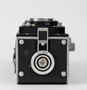 FRANKE & HEIDECKE: Rolleiflex Automat MX-sync TLR camera [#1211017], circa 1951, with Tessar 75mm f3.5 lens [#616113] and Synchro-Compur shutter. - 6