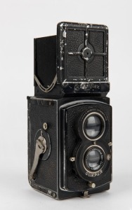 FRANKE & HEIDECKE: Circa 1932 Rolleiflex Old Standard TLR camera [#217070] with Tessar 75mm f3.8 lens [#1343860].